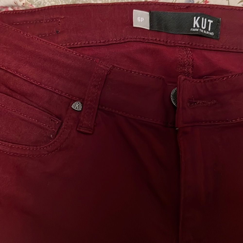 KUT 6P petite pants burgundy. Worn once.